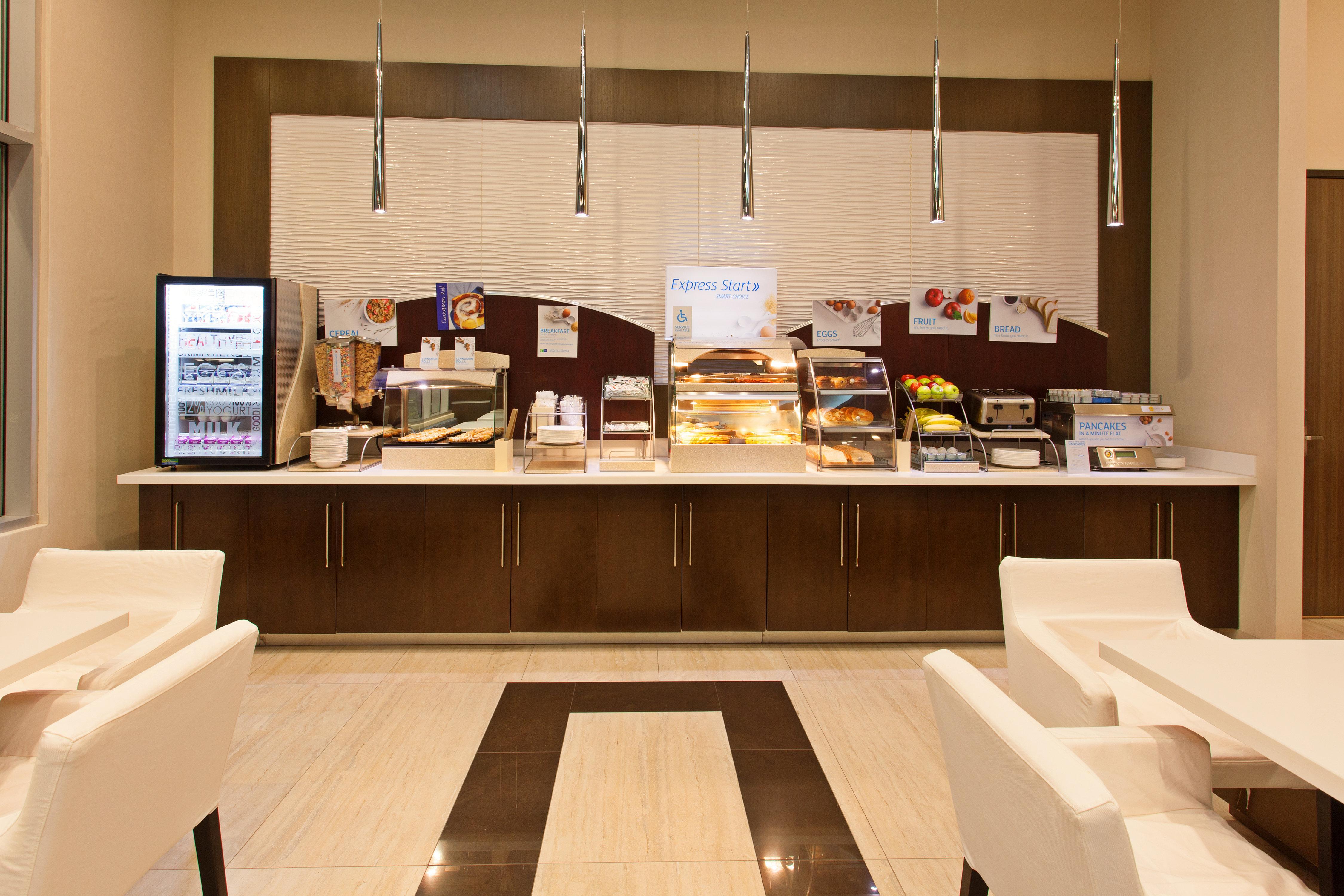 Holiday Inn Express North Hollywood - Burbank Area By Ihg Los Angeles Esterno foto